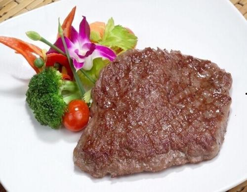 娱乐吃瓜酱牛排,揭秘明星们的美食私享时光 第3张 娱乐吃瓜酱牛排,揭秘明星们的美食私享时光 第3张